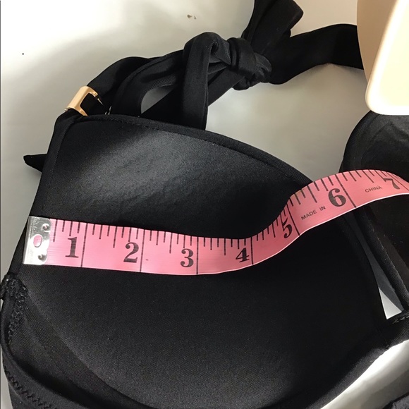 Victoria’s Secret bikini top - Picture 5 of 8